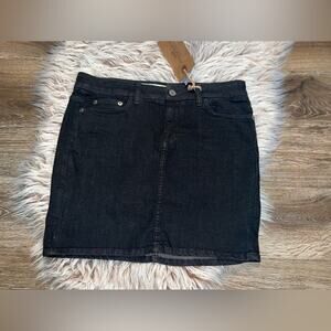 H&M women’s black jeans mini skirt